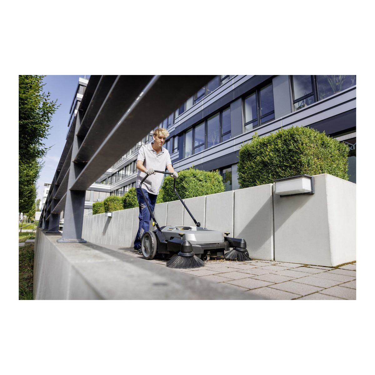 3920 m² 3920 m²