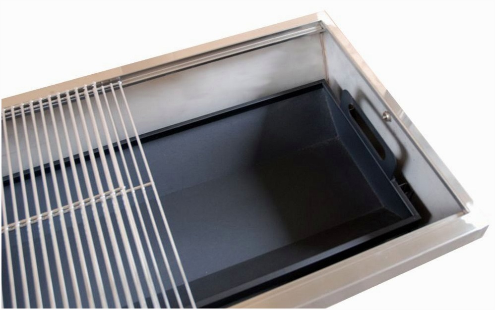 beeketal-smoker-68303624-seitenansicht Beeketal Beeketal BSG150 Edelstahl Spanferkelgrill mit Moto – Seitenansicht
