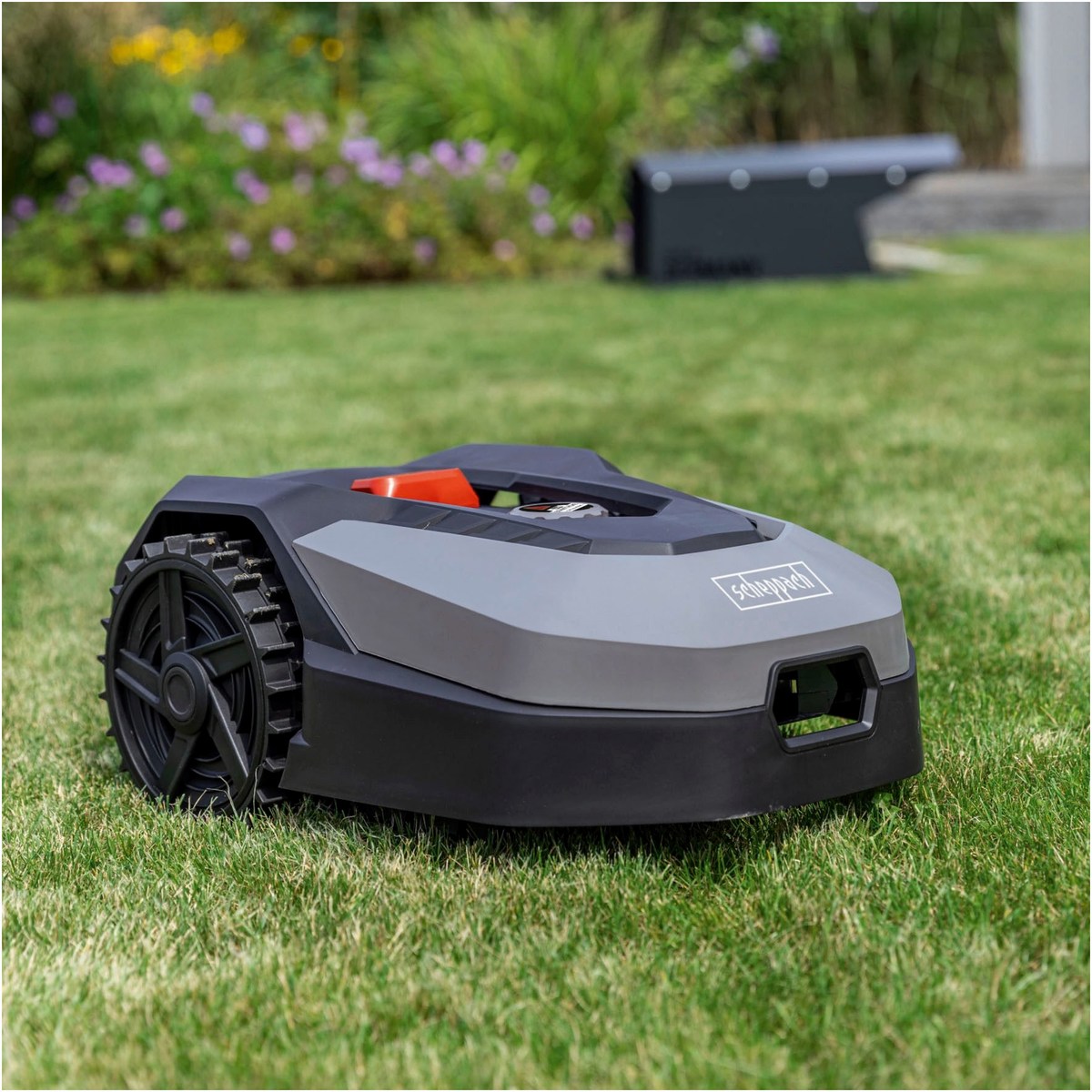 Scheppach Rasenroboter: Müheloser Rasenpflege-Assi – Draufsicht
