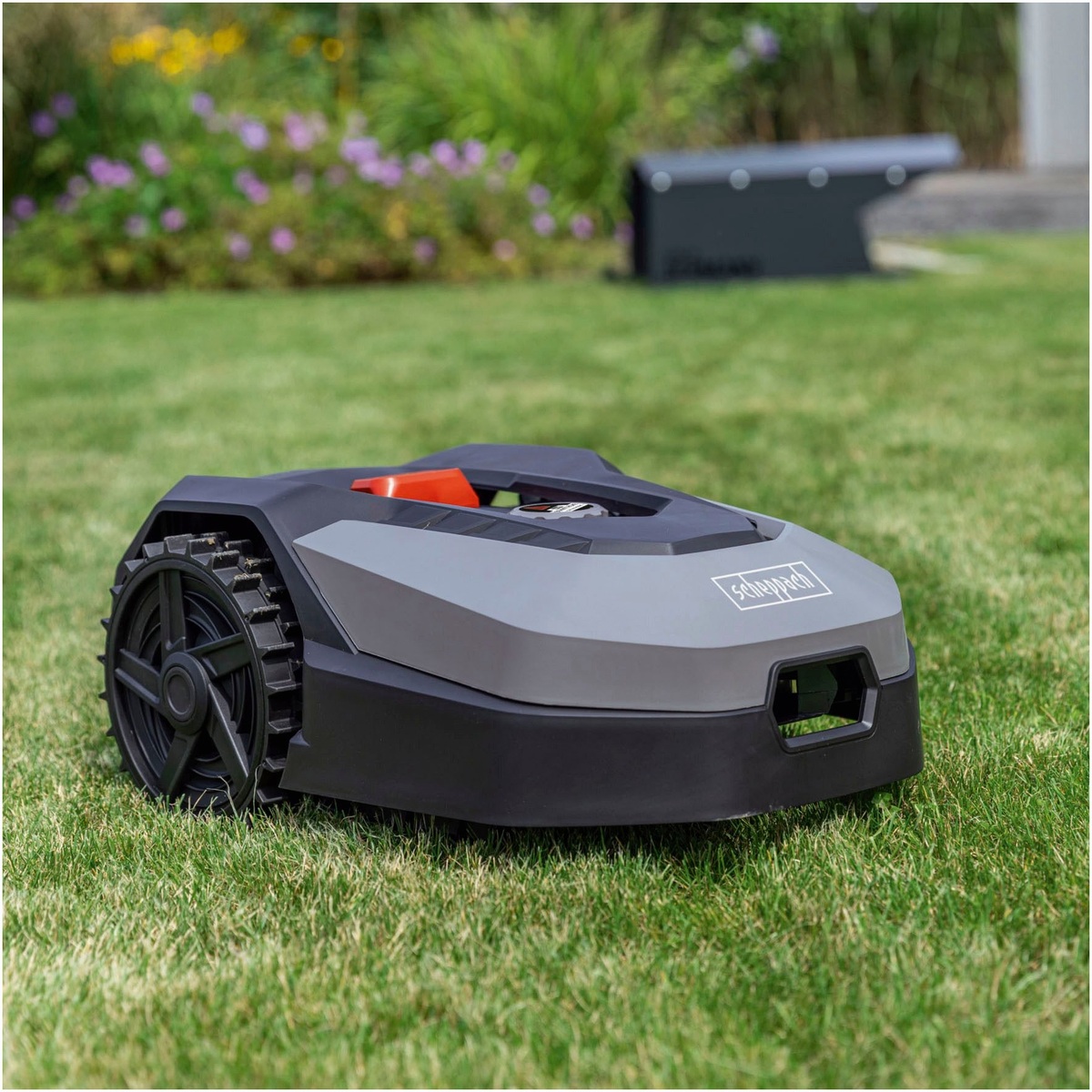 Scheppach Rasenroboter für große Flächen – Draufsicht
