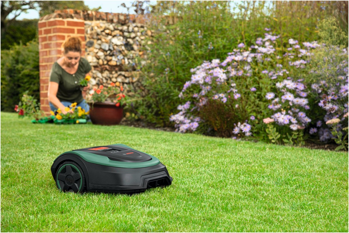 Bosch Home & Garden Intelligenter Rasenmährobo – Draufsicht