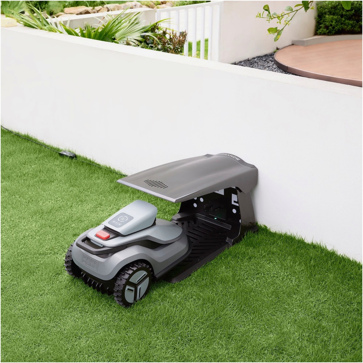 interpick Smarter Rasenroboter ohne Begrenzungskabel von int – Draufsicht